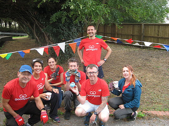 Tenacious Fi and the Litter Pick of Guest'n'Slee