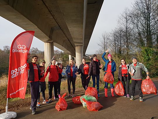 When you find a can of red bull on your litter pick it makes sense now why some of those runners were flying around the course...! 