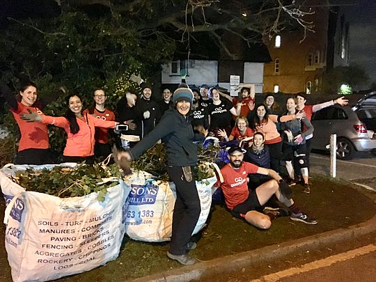 GoodGym - Earth Hour - ‘Cause this is thriller, thriller night’ as GGB does the graveyard shift at St Marys church.