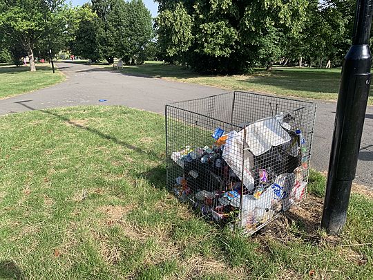 Pick pick pick pick picking up litter!