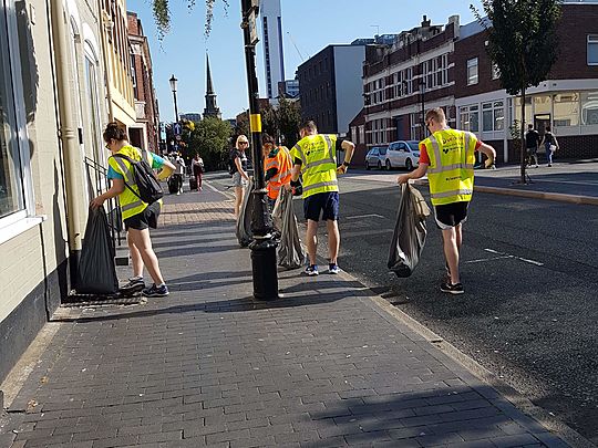 The Litter Pick and De-cade-nce to Get There #GGSuperSaturday