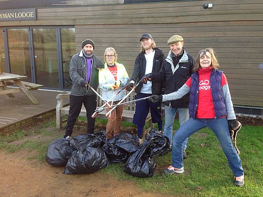 Loitering a little later for a lot of litter!