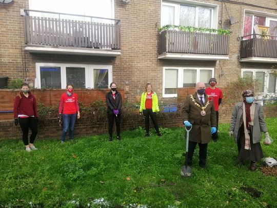 Southwark Mayor came to root for us... And the tulips & daffodils! 