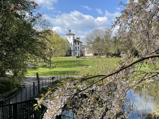 It bodes bell to clear the park in time!