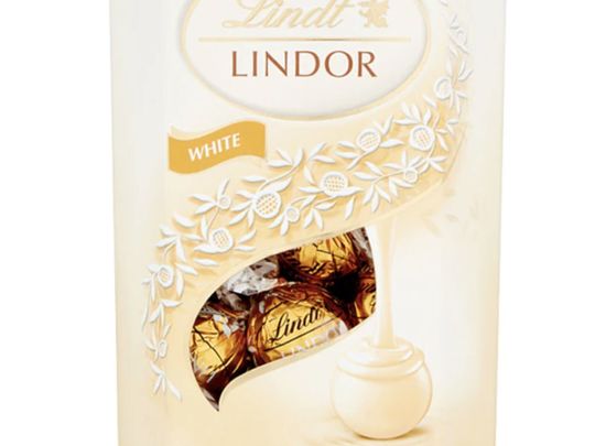 Lindt Lindor white chocolate is now available at Sainsbury's!