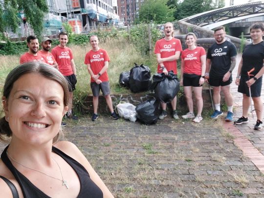 Fun run in the sun (with a bit of litter picking thrown in)