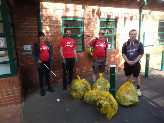 Tried to think of a litter-picking pun but they were all rubbish.