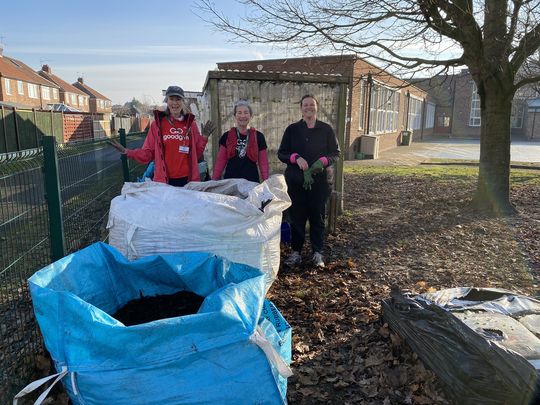 Woodchip and Wheelbarrows 