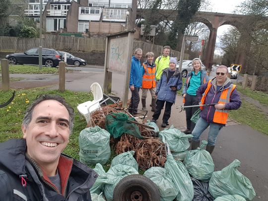 They never tyre of picking litter!