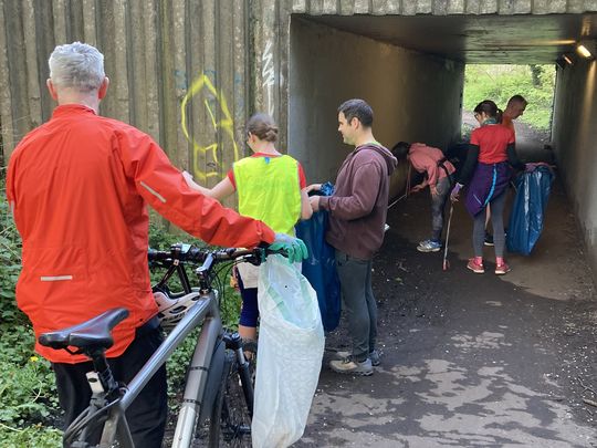 Spent ages trying to think of a decent litter pick pun, turns out they were all rubbish! 