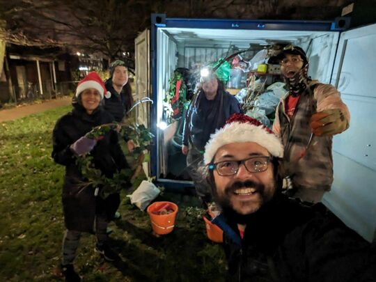 Knob-el Prize Winners In Wreath-Making