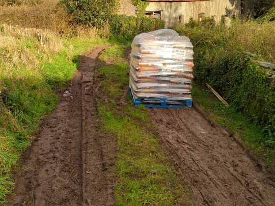 Unloaded neighbours wood pellets