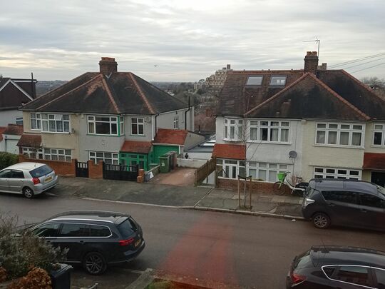 A chat over a cuppa ☕ and cake 🍰 with a view