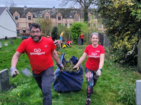 Midges put GoodGymers in Grave danger