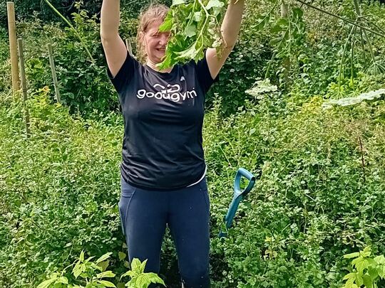 Digging weeds for glorious deeds