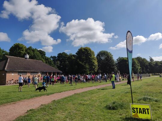 Sunny June junior parkrun