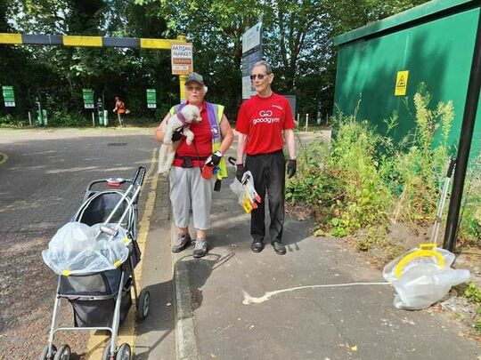 Artisan Market litter pick