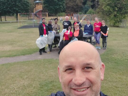 We'll never tyre of litterpicks at Leagrave Park 