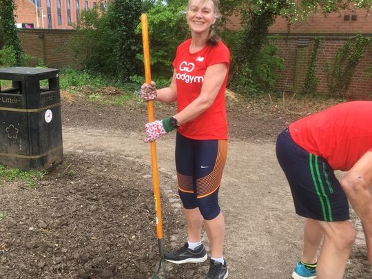 Hoe hoe hoe great fun as GoodGym gets close to the edge.