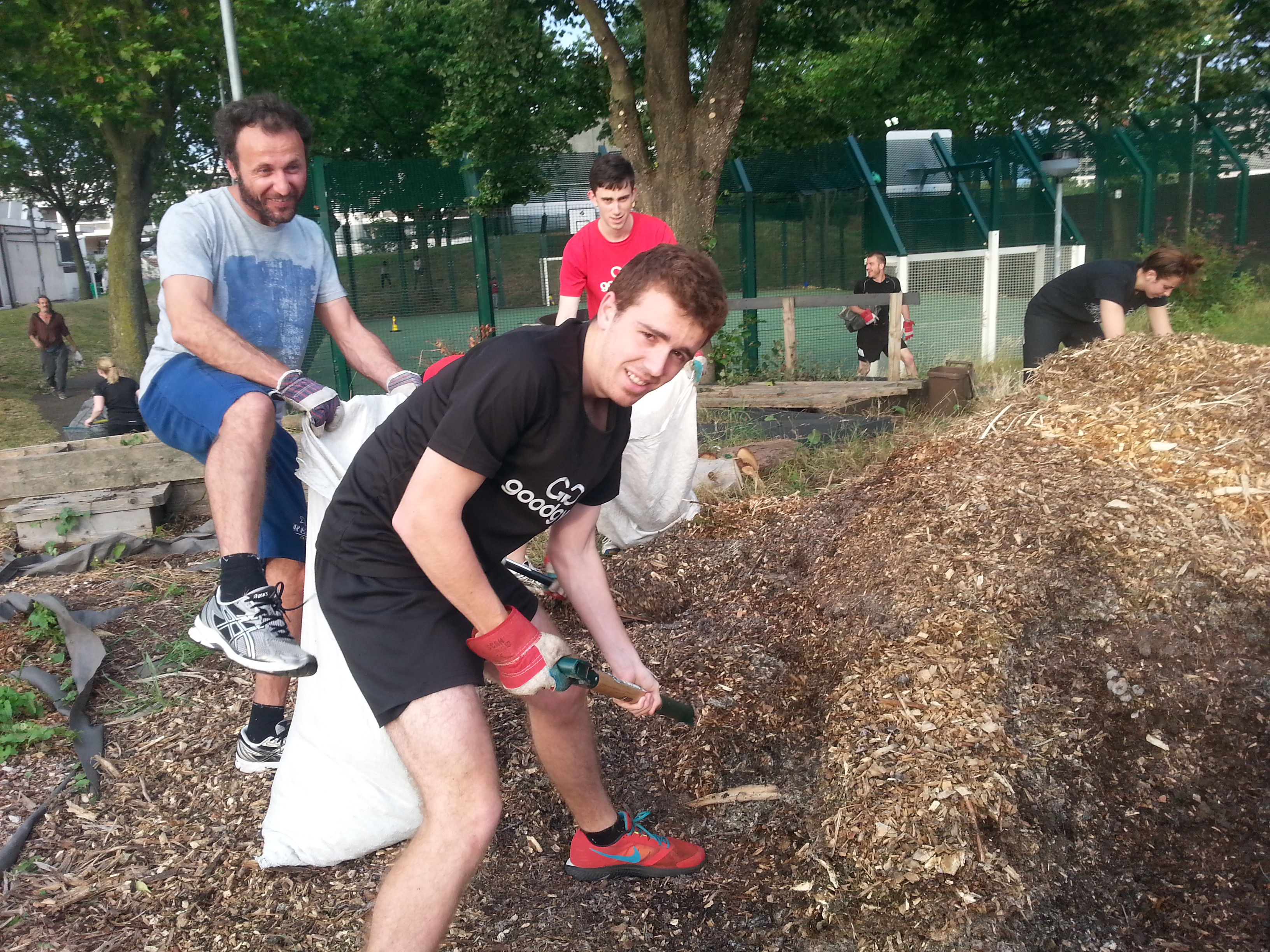 Mulching Madness at Maiden Lane